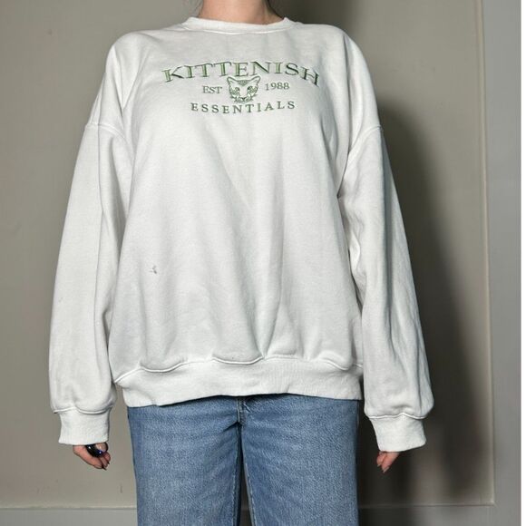 Kittenish Essentials White Crewneck Sweatshirt Size Large - Picture 1 of 4